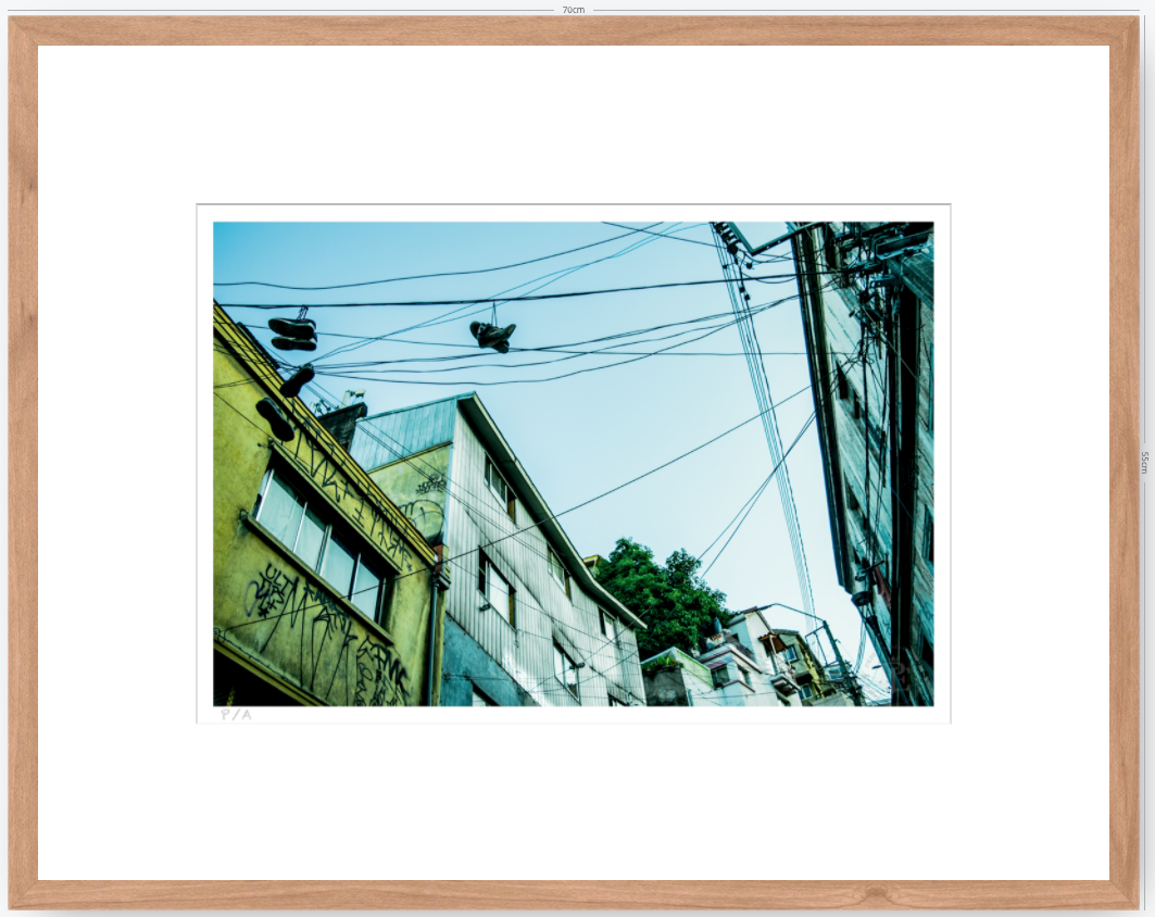 Shoefiti II - 48 x 33 cm