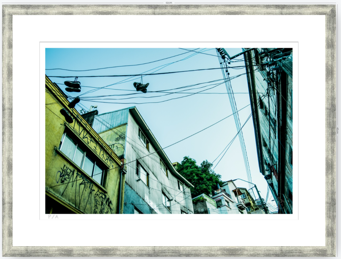 Shoefiti II - 48 x 33 cm