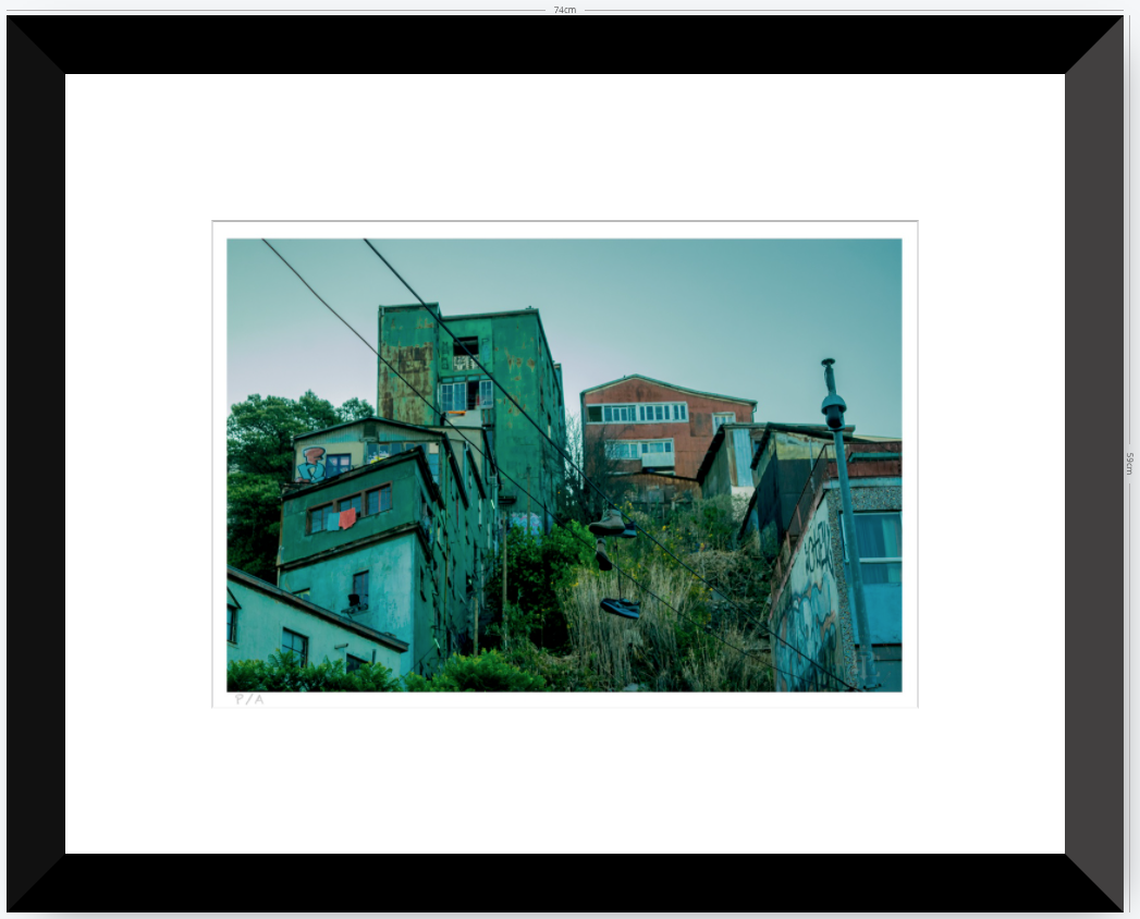 Shoefiti III - 48 x 33 cm