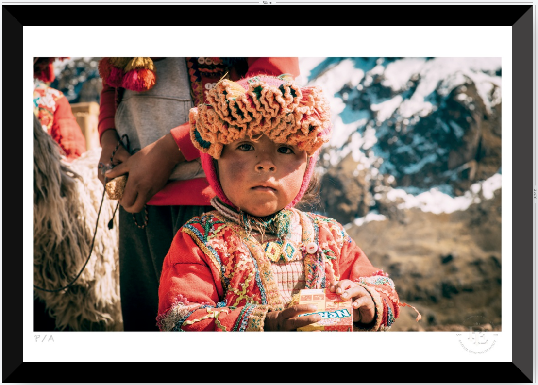 La Niña Roja - 48 x 33 cm