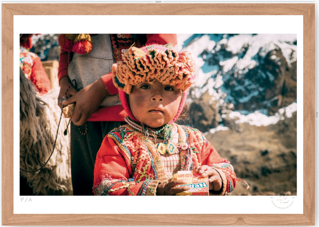 La Niña Roja - 48 x 33 cm